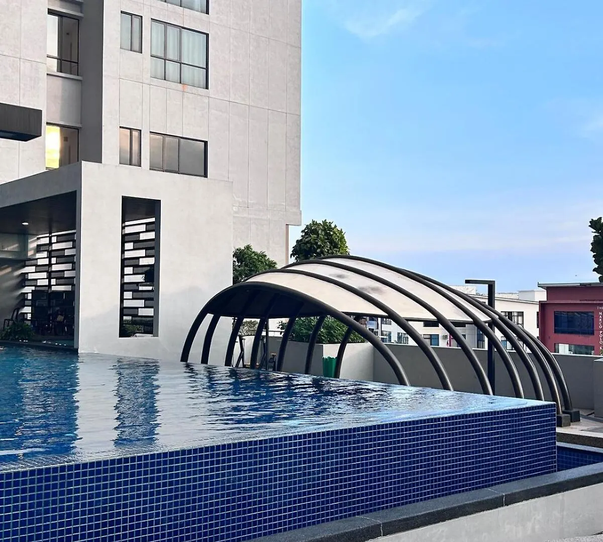 Sky Trees Bukit Indah Aeon Netflix A16 Apartment Johor Bahru 0*,