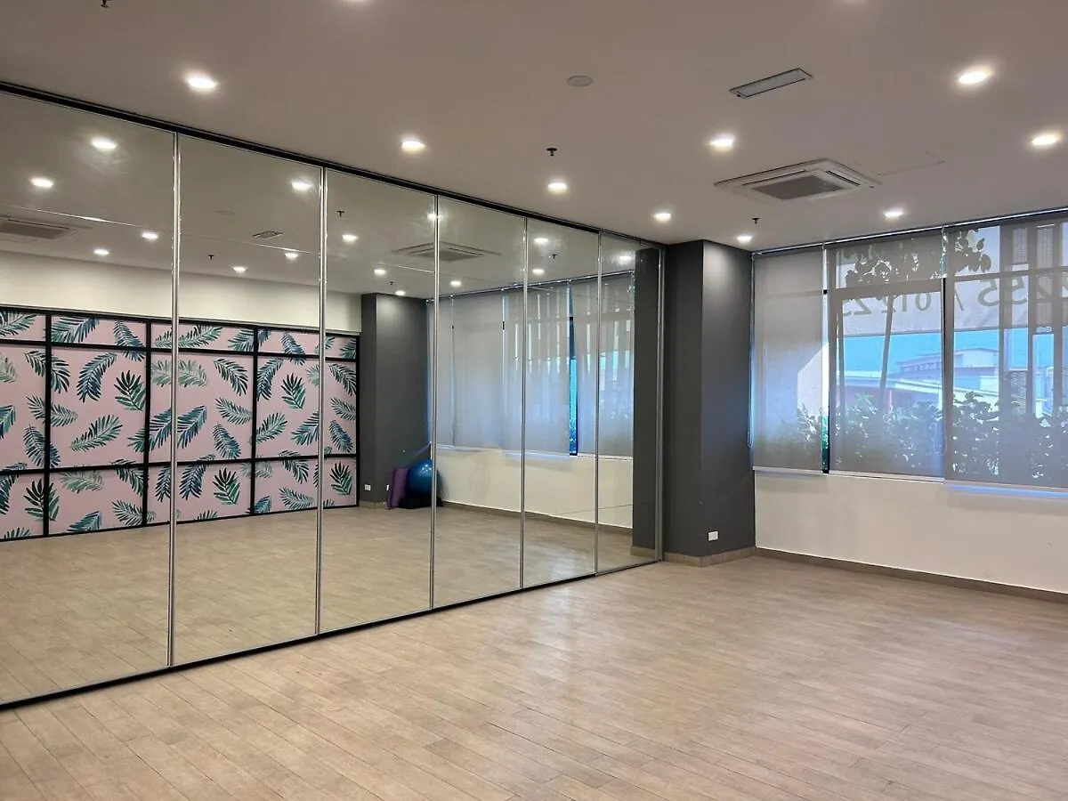 Sky Trees Bukit Indah Aeon Netflix A16 Apartment Johor Bahru Malaysia