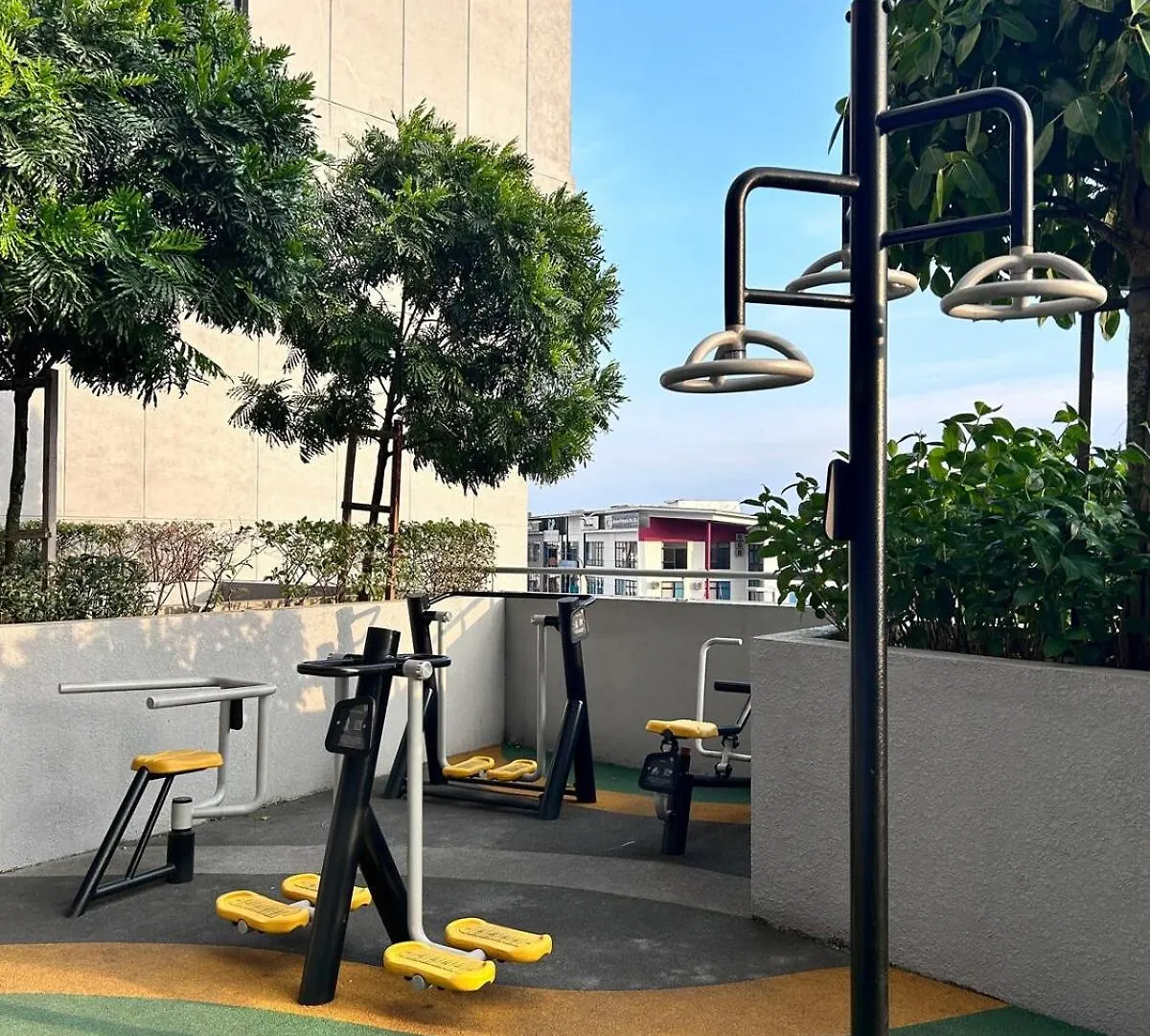 Sky Trees Bukit Indah Aeon Netflix A16 Apartment Johor Bahru